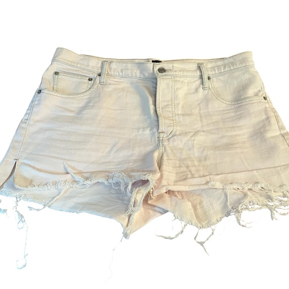 GAP Pants - Gap size 12 very light pink almost white Jean shorts high waist stretch